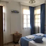 Furnished With Pool, Location Close To The Sea 아파트 *