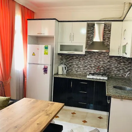 아파트 Furnished With Pool, Location Close To The Sea
