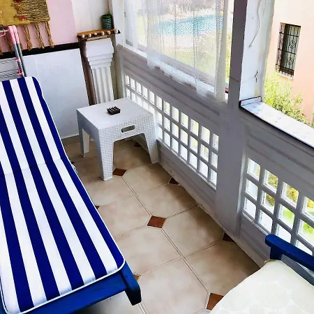 Furnished With Pool, Location Close To The Sea 아파트 *